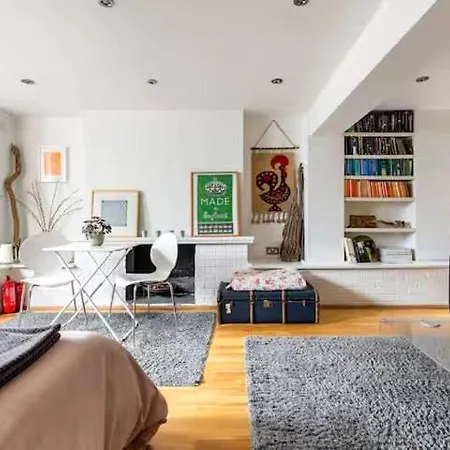 Lovely Apartman *