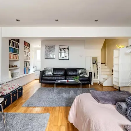 Lovely Apartman *